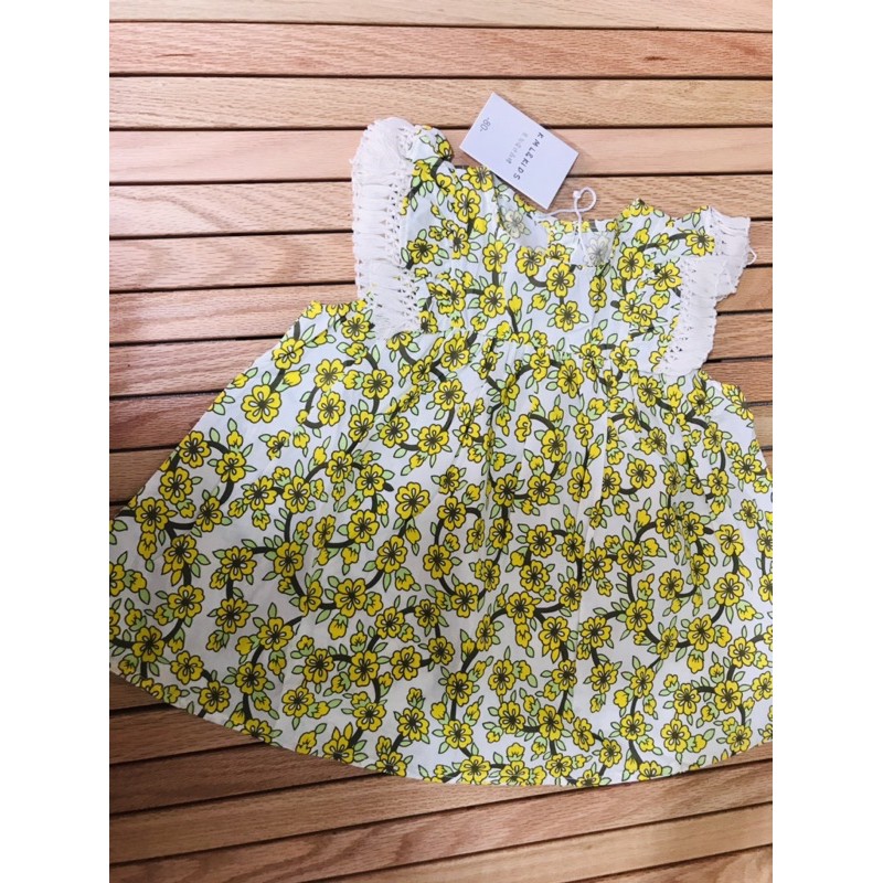Váy hoa nhí