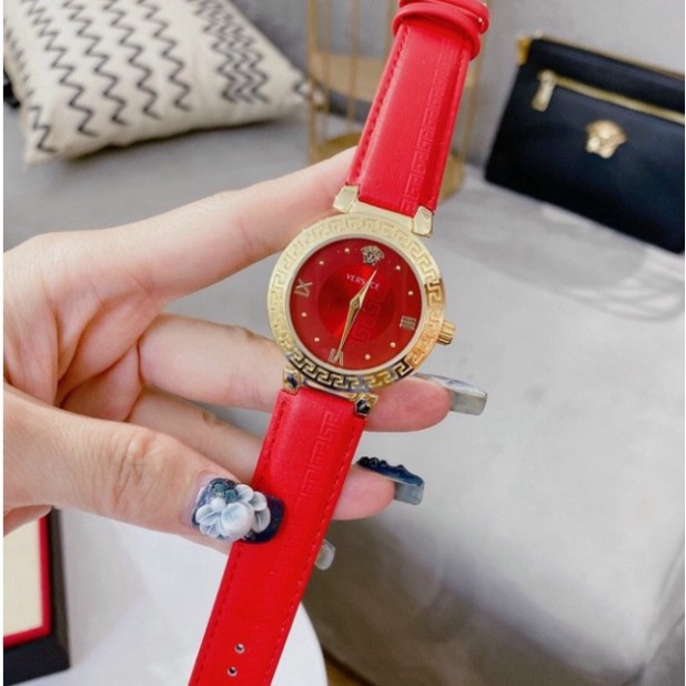 Đồng hồ nữ Versace dây da mã Vs1893 tinh tế sang trọng lôi cuốn