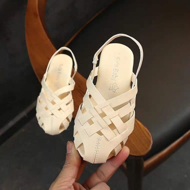Sandal bé gái sz 35