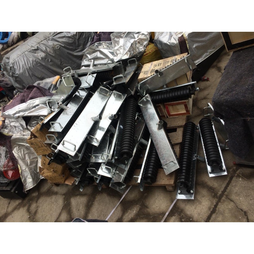 Con lăn tạo nhám bê tông