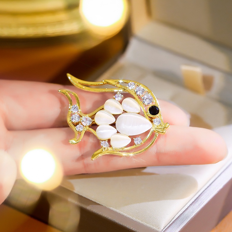 [Jiudolan] Trâm Cài Áo Hình Cá Vàng Đính Đá Opal Hàn Quốc Tinh Tế Cao Cấp Tinh Tế Cho Nữ