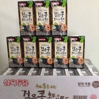 1 Thùng Sữa hạt óc chó, đậu đen, hạnh nhân