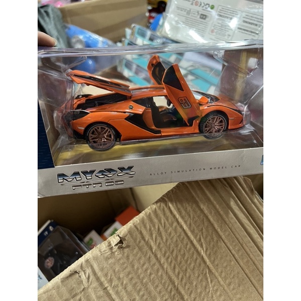 Xe mô hình sắt- xe đua thể thao tốc độ đóng mở cửa