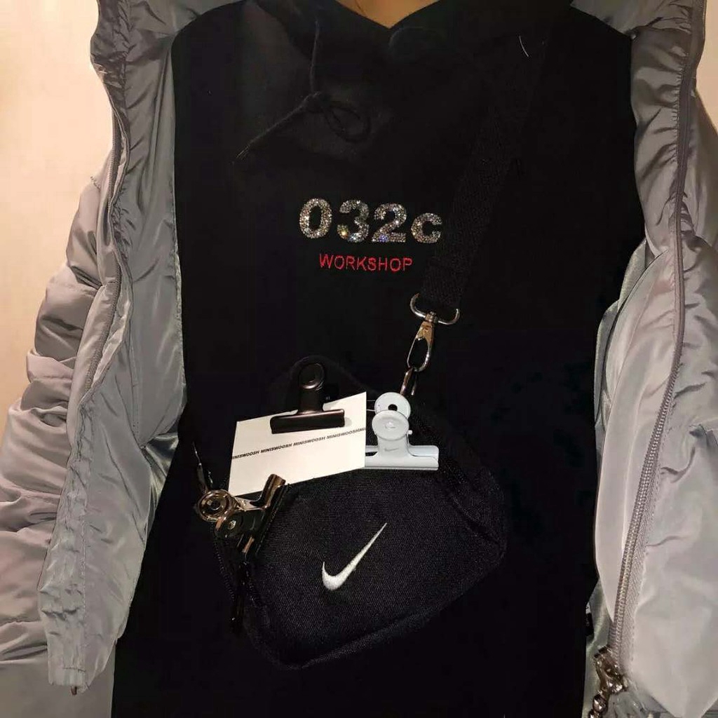 Túi đeo vai mini in logo Nike cá tính trẻ trung