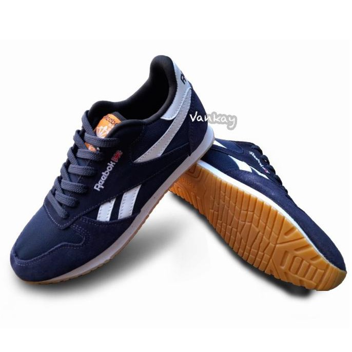 Giày Thể Thao Chạy Bộ Reebok Clasic Màu Xanh Lá 40 Premium Cho Nam