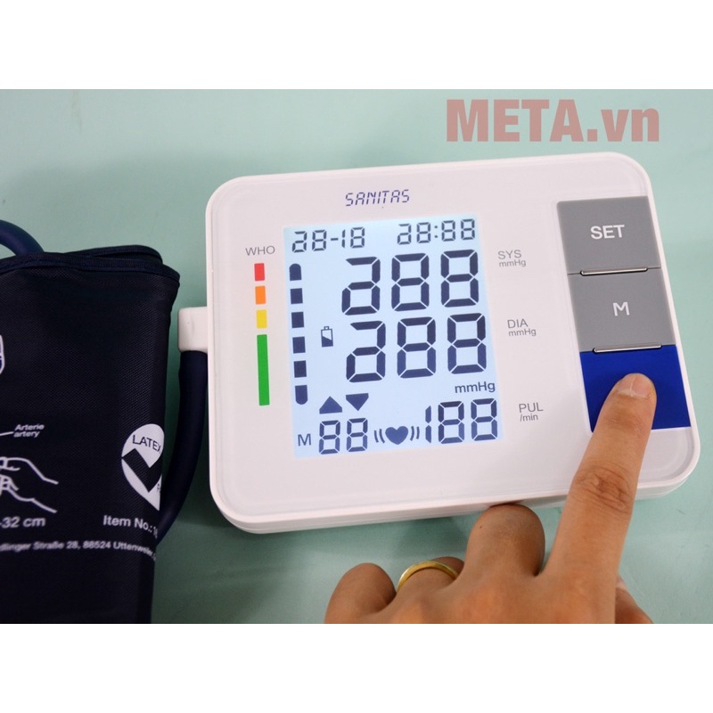Máy đo huyết áp ,máy đo huyết áp bắp tay BEURER SANITAS SBM38 cảnh báo rối loạn nhịp tim bảo hành 36 tháng