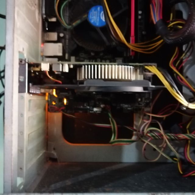 Vga card màn hình 750 1gb gigabyte | BigBuy360 - bigbuy360.vn