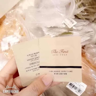 Xả gói kem dưỡng mắt Ohui The First Eye Cream giúp cải thiện chạy xệ và tăng đàn hồi cho da vùng mắt,...
