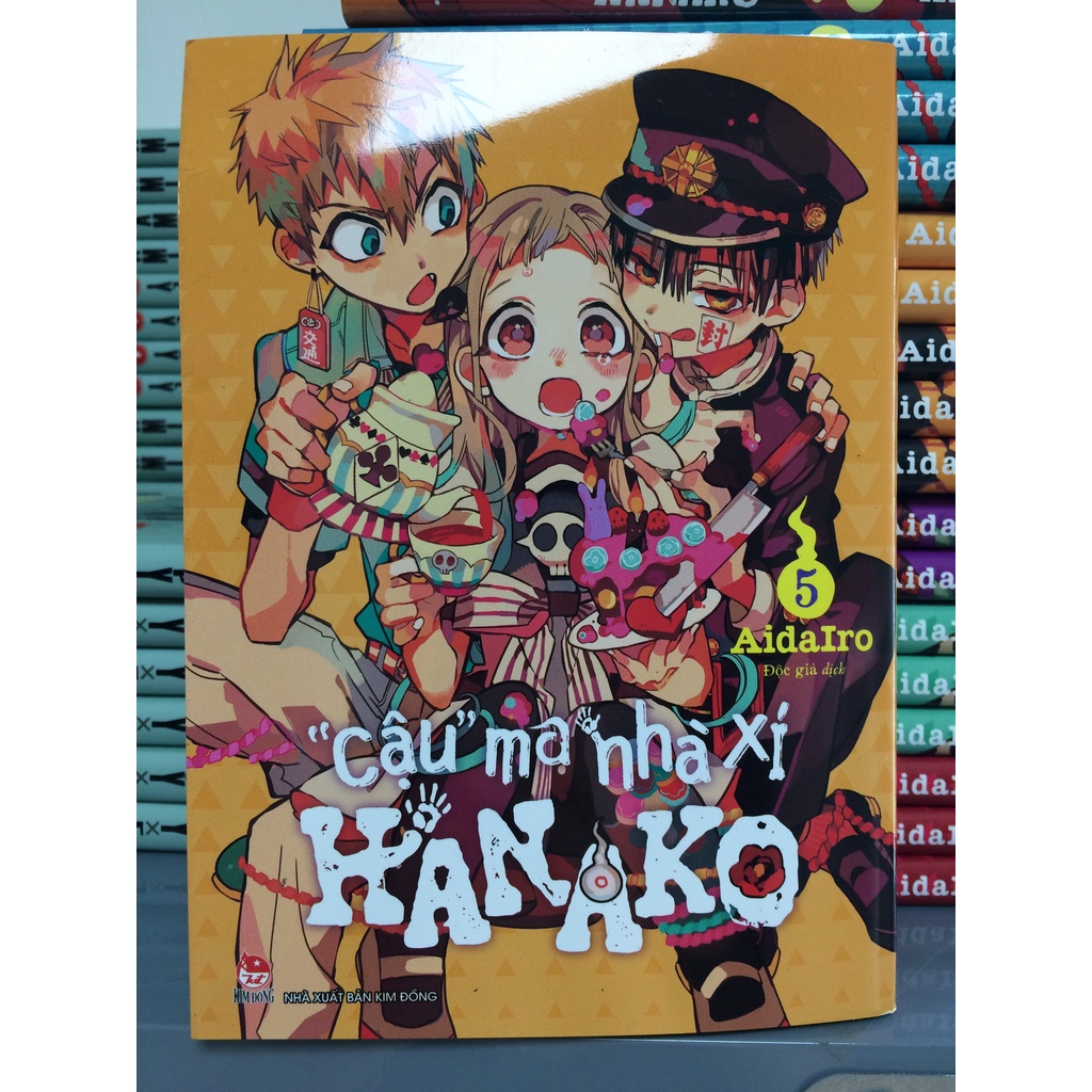 Sách: &quot;Cậu&quot; ma nhà xí Hanako - Tập 5