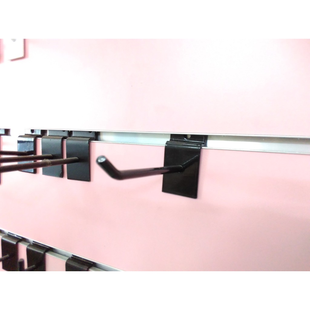 MÓC ĐƠN CÀI TẤM GỖ SLATWALL MG101
