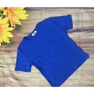 Áo croptop màu xanh