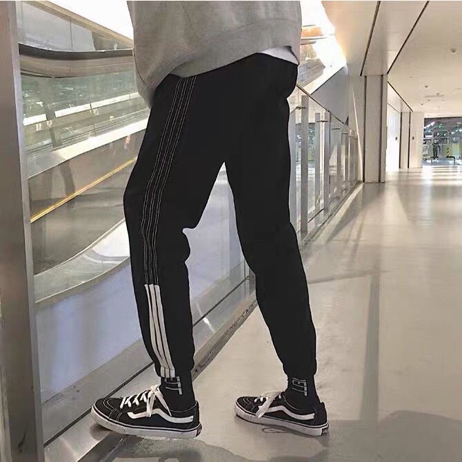 Quần jogger nỉ unisex 3 line chỉ cực hot