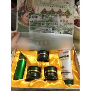 Bộ mỹ phẩm Danxuenilan hoàng cung dưỡng trắng da