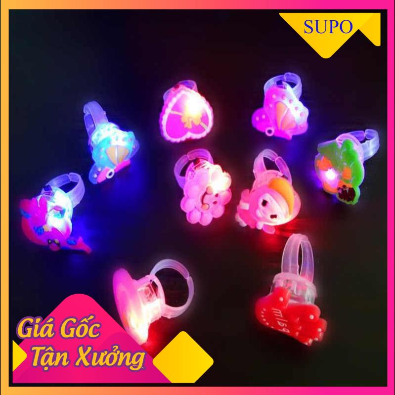 Nhẫn Phát Sáng - Nhẫn đeo tay nhiều màu ngầu nhiễn - An toàn với trẻ nhỏ - Sản Phẩm Hot