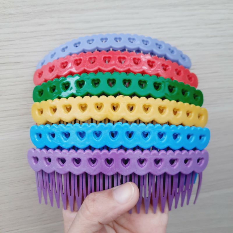 Lược cài tóc mái hình trái tim12.5cm (được chọn màu)