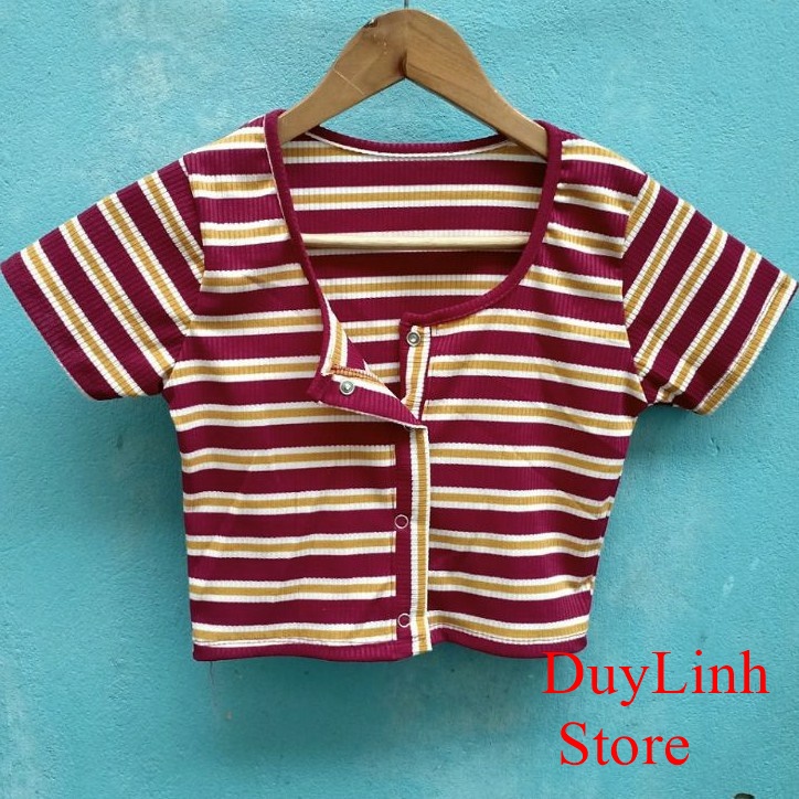 Áo croptop nhiều nút sọc cầu vồng