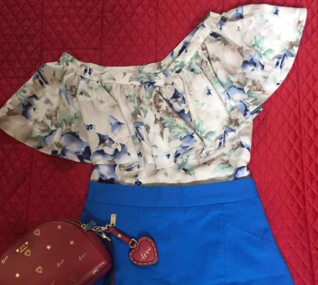 Pass áo Elise sz S mua 890k pass 300k