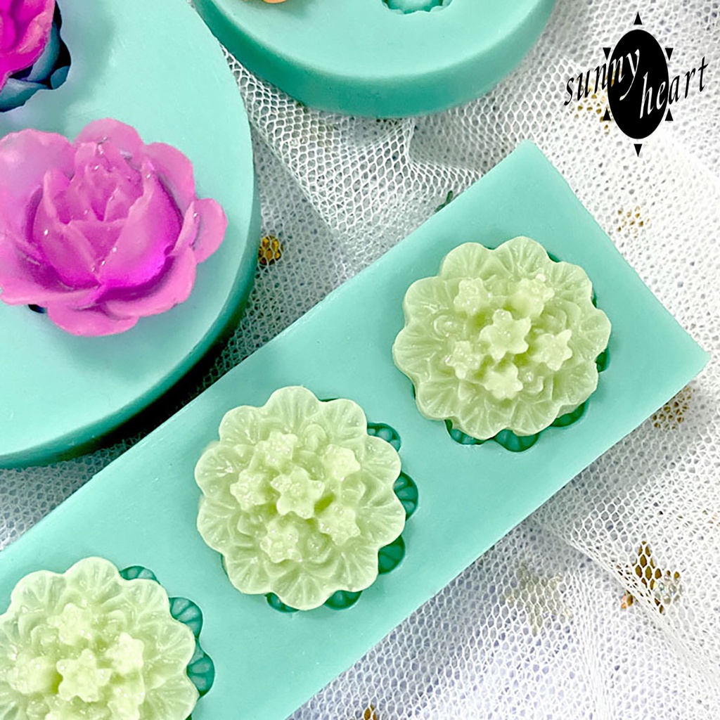 Khuôn Silicone Tạo Hình Làm Bánh Kẹo Hình Trái Tim 3D