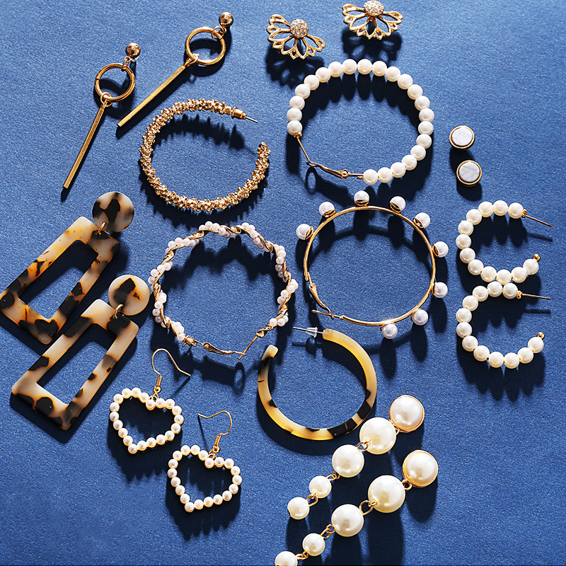 Bộ khuyên tai AY tạo hình độc đáo thời trang dành cho nữ