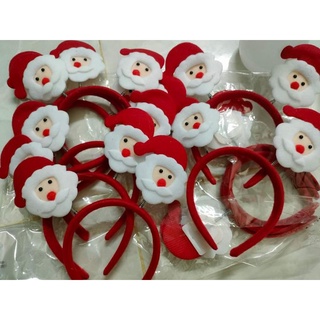 Cài tóc ông già noel cho bé