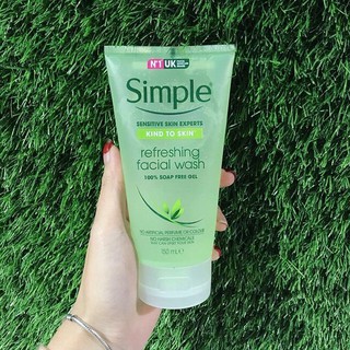 Sữa rửa mặt simple