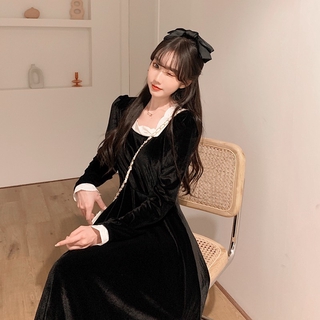D79 - đầm bigsize nhung dài cổ điển