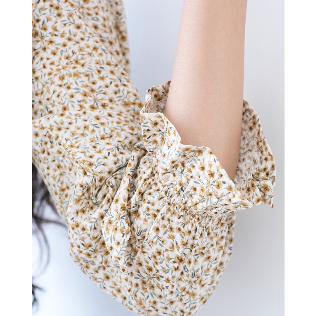 Áo Floral Croptop Hoa Nhí Kiểu Thời Trang