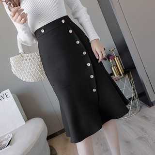 Chân váy đuôi cá phối cúc C99