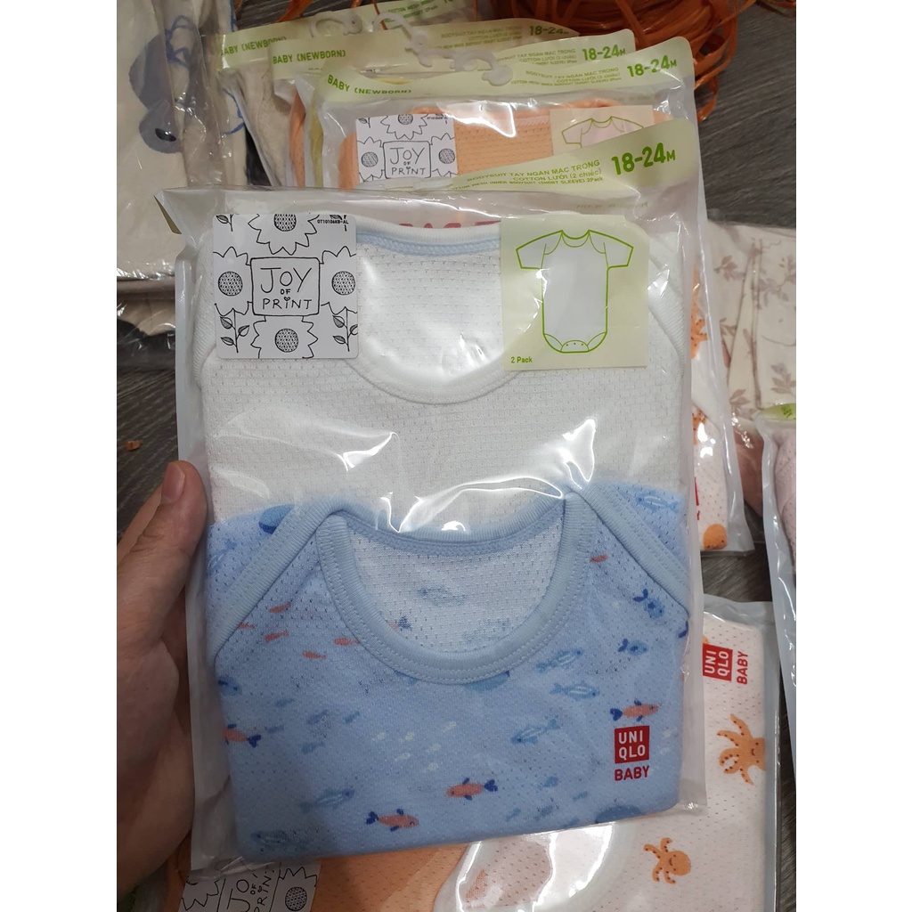 Set 2 body cộc tay Uniqlo chất cotton lưới thông hơi cho bé
