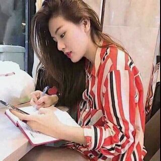 Áo sơ mi đỏ