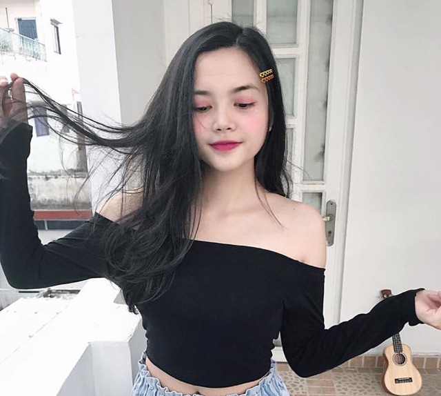 CROPTOP BẸT VAI TAY DÀI | BigBuy360 - bigbuy360.vn