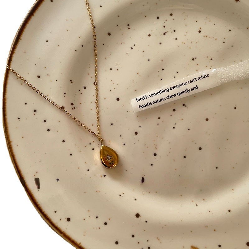 Dây Chuyền Ngắn Bằng Thép Titan Chất Lượng Cao Đơn Giản Hình Ngôi Sao Chân Dung Hoa Hồng Phong Cách retro Pháp Cho Nữ