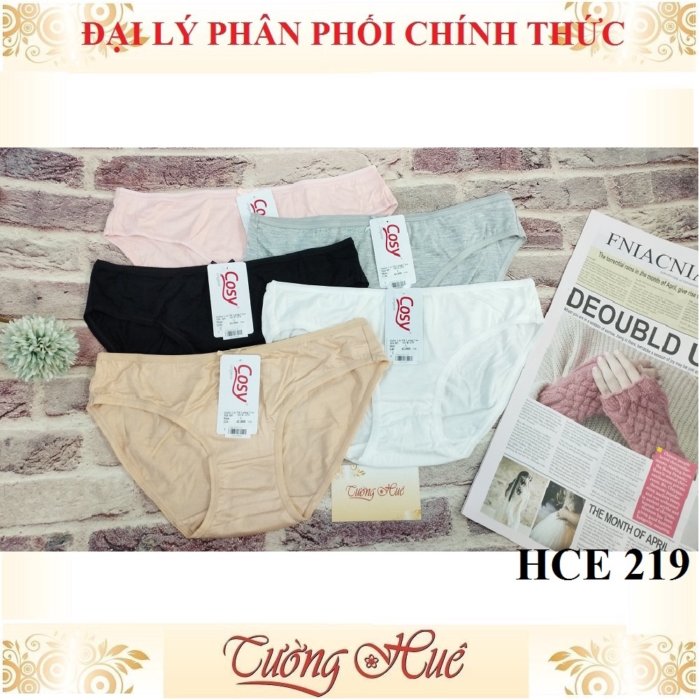Quần lót nữ Cosy HCE 219 cotton trơn lưng cao vừa.