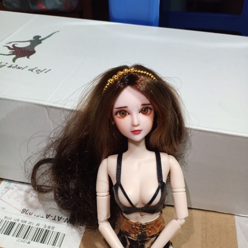 Cài tóc cho búp bê Xinyi Barbie