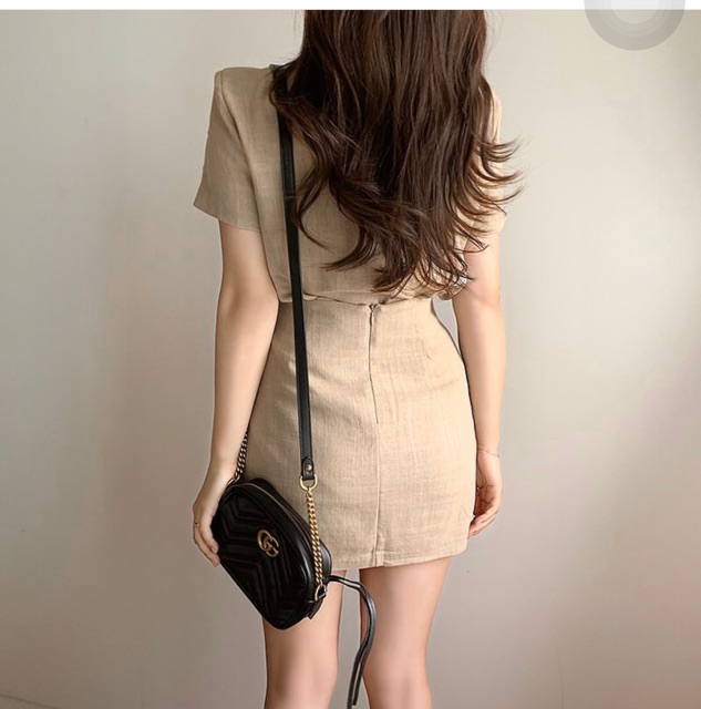 [Mã FAGREEN245 giảm 10% tối đa 30K đơn 99K] SET ÁO CỔ VEST KÈM QUẦN VÁY XẺ NUDE ĐEN | BigBuy360 - bigbuy360.vn