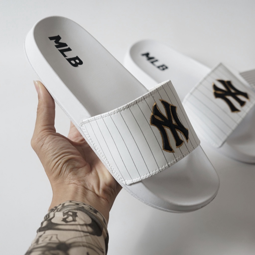 Dép quai ngang nam nữ Mlb NY sọc thêu, mang êm chân, đế bền, không trơn trượt, phù hợp mang hằng ngày