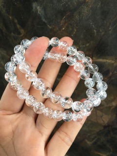 Vòng tay ưu linh trắng
