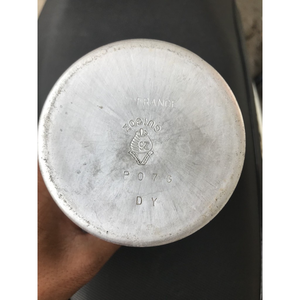 Long guigoz xưa, lon sữa Pháp