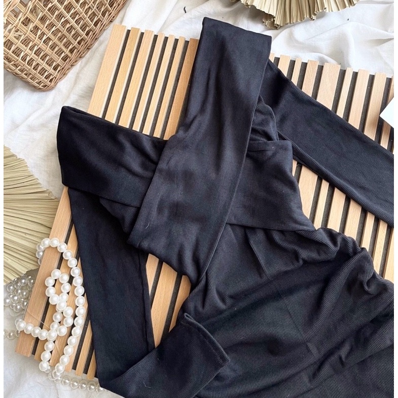 Đầm len Đen trễ vai đắp chéo nhúng hai bên eo , váy body tôn dáng