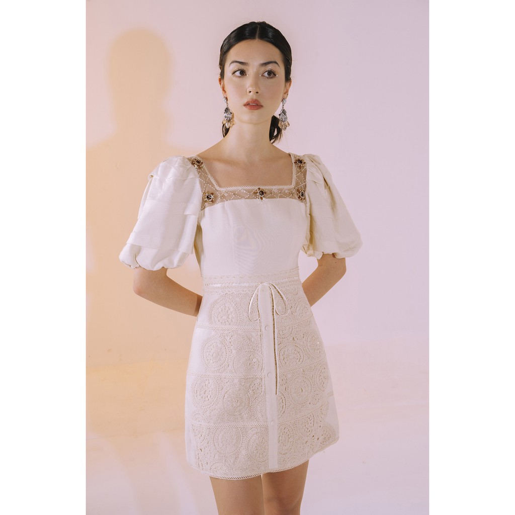 MAVEN - Váy nữ cổ vuông đính kết Vanita