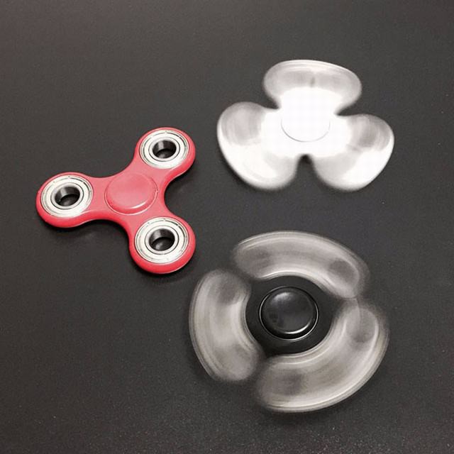 Con quay thần kỳ Hand Spinner – Fidget Spinner cao cấp có hộp đẹp