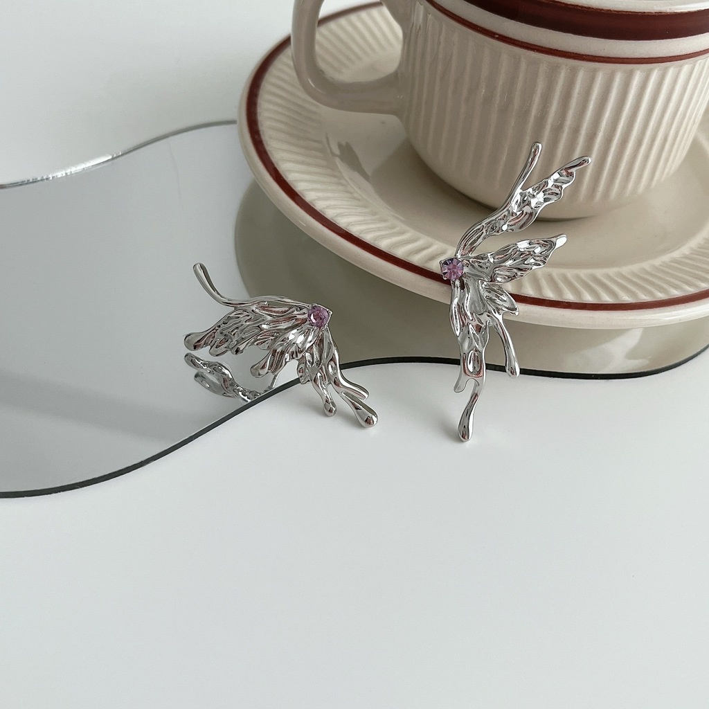 Bông tai hình cánh bướm không đối xứng khí chất sang trọng cổ điển 19A1519