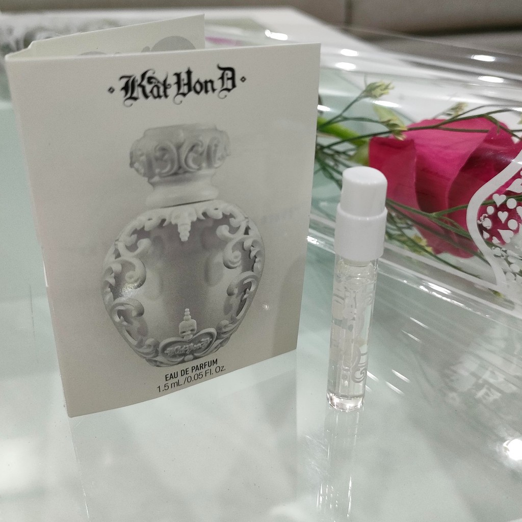 ( vial 1,5ml ) Nước hoa Nữ Kat Von D Saint & Sinner