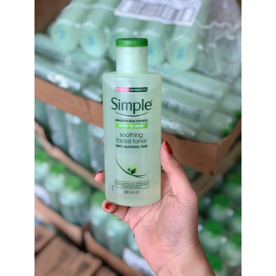 Nước hoa hồng Simple Kind to Skin Soothing Facial Toner