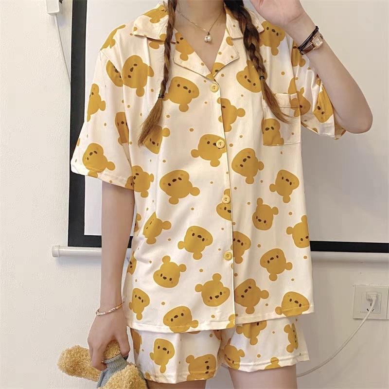 Bộ ngủ pijama nữ gấu Pooh vàng đáng yêu | BigBuy360 - bigbuy360.vn