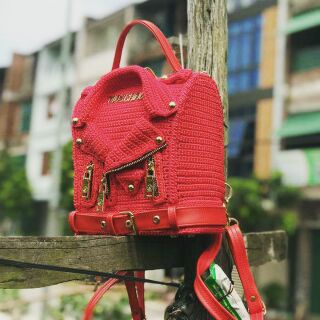 Balô moschino móc tay