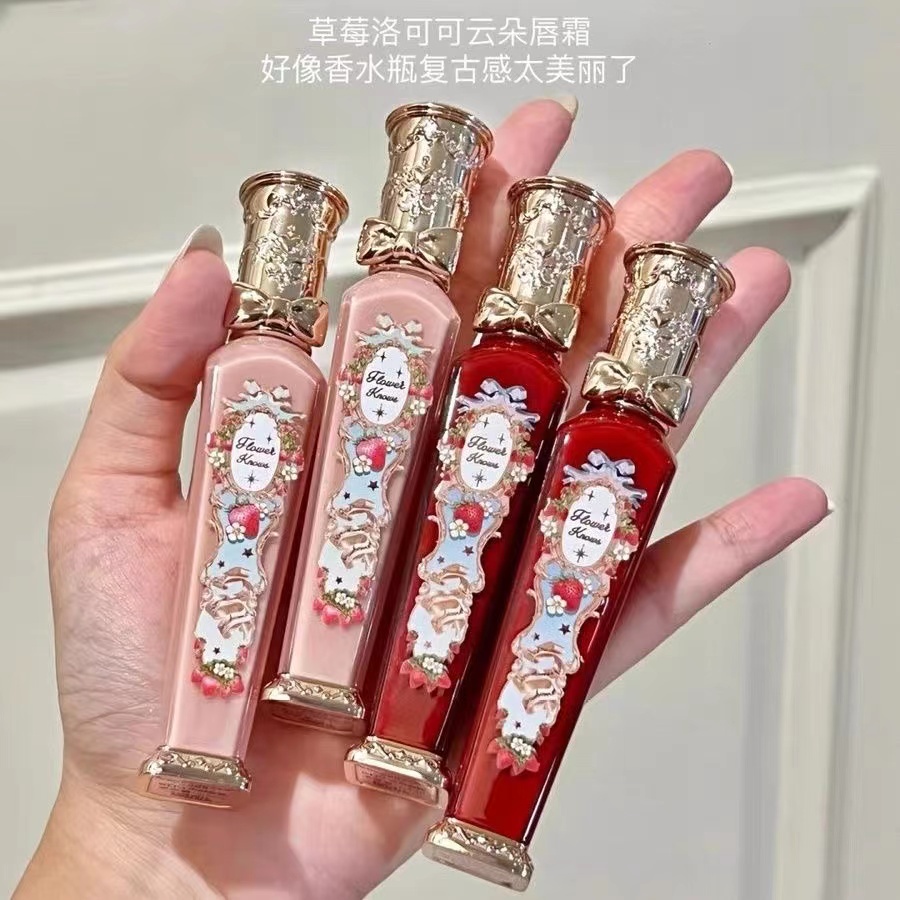 Son Kem Lì Lâu Trôi 3.5ml Vỏ In Họa Tiết Hoa Và Dâu Tây Xinh Xắn