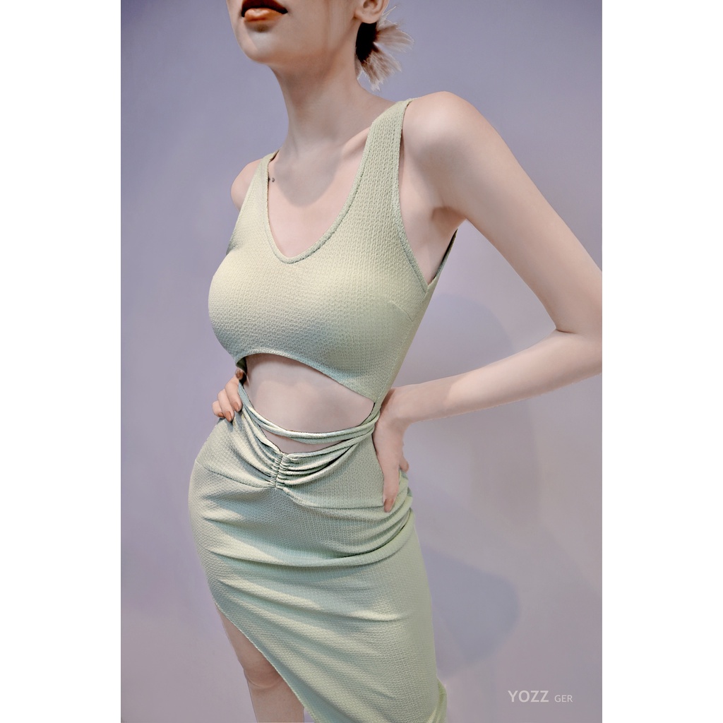 - ĐẦM MAXI XANH MINT XẺ TÀ CUT OUT DÂY CỘT EO TÔN DÁNG - LADY MINT