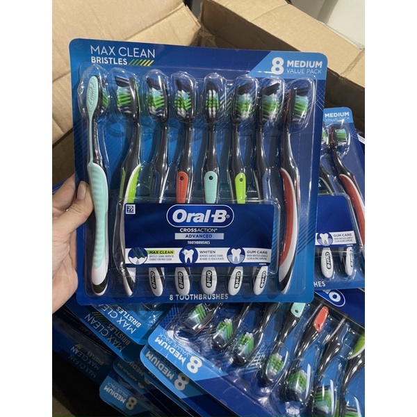 Set 8 bàn chải đánh răng Oral-B Cross Action Advanced của Mỹ