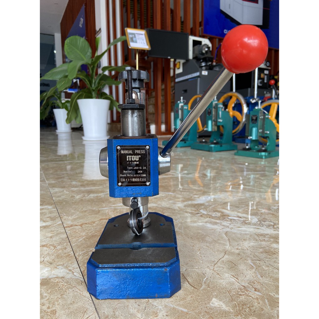 MÁY DẬP GẠT TAY J03 - 0.2A